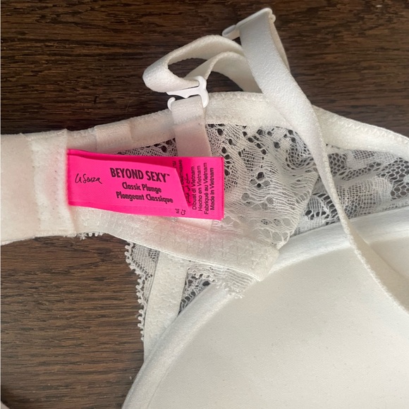 La Senza White Lace Push Up Bra - Picture 4 of 6